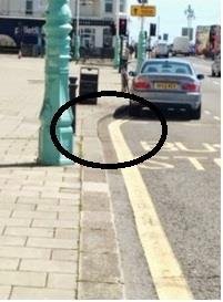 19 Lay-by showing dropped kerb in front of the Brighton Centre: Blue Badge holders can also park in this lay-by for up to 3 hours for most shows, as long as you set the clock on your badge and ensure