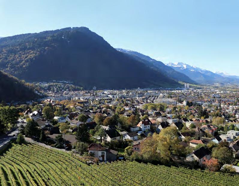Live in the Grisons, experience quality Facts and figures View over Chur The Grisons is characterised by a particularly high quality of life: In Swiss ratings from consultants and banks, the canton
