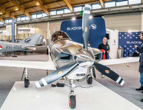 The products and services presented during the show by more than 700 exhibitors from around the world include more than 300 aircraft and cover the entire range from gliders and light aircraft to