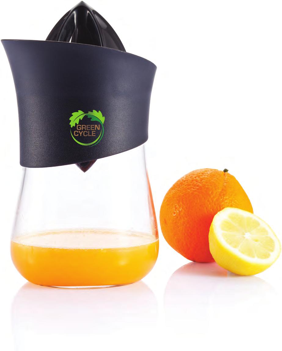 After squeezing your fruits, the glass carafe and it s