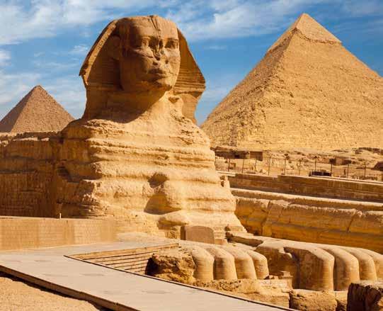 Uz odlično očuvanu dvoranu stupova i prilaz sfingi s ovnujskim glavama, u hramu ćemo vidjeti i reljefe s prikazima bitaka Ramzesa II. Poslije večere odlazak na obilazak hrama u Luksoru.