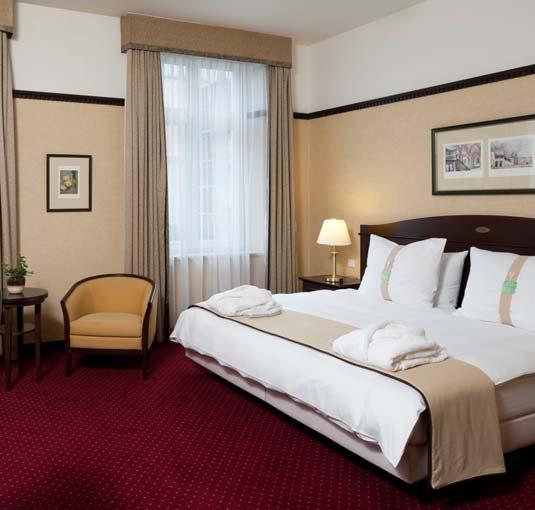 CLASSIC ROOMS The hotel offers 237 air-conditioned rooms: Classic - 120, Classic Executive - 27, Classic Executive Studio- 5, Deluxe - 6 3, Deluxe Executive -