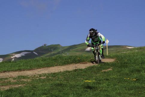 About Sports 07 As for mountain bike, the uplands offer more than 200 km of route and 38 FFC (French Cycling Federation) approved tours, to discover between forest