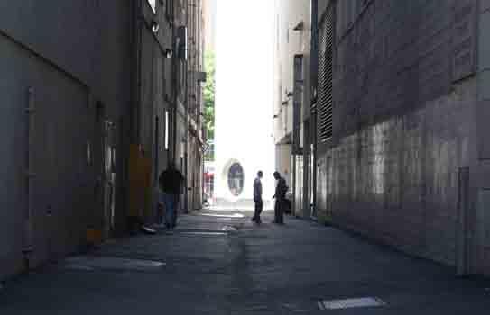 This complex alley could become an extension of the existing public space, providing a secondary route for pedestrians travelling to and from the main commercial core.