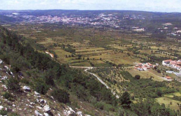 Mira Minde Polje and related Springs. 02/12/05; Região Lisboa e Vale do Tejo; 662 ha; 39 29'N 008 38'W. Natura 2000 site, Natural Park.