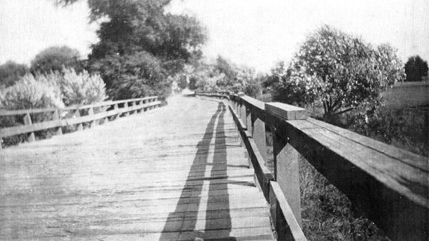 LODI LOSES LINCOLN HIGHWAY TO WOODBRIDGE in 1914 This article from the Lodi News Sentinel of October, 2013 was posted in the Vintage Lodi column and was submitted by Ralph Lea and Christi Kennedy.