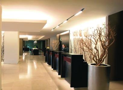 Ramada Plaza Bucharest is where comfort and aesthetic meet. Cozy rooms, for guests to feel at home, are fully equipped with high - tech facilities.