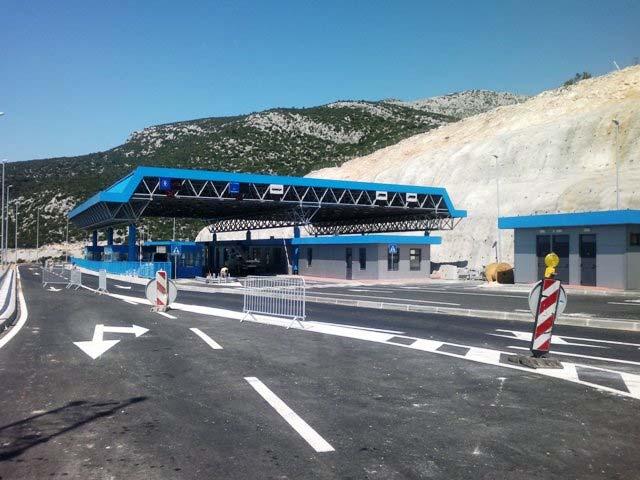 Technical capacity of the Croatian Border Police IT system allows interconnection between the border crossings points what will facilitate the computer checks in the national databases and