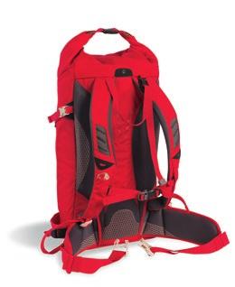 VERT Clever skiing backpack with roll-down closure.