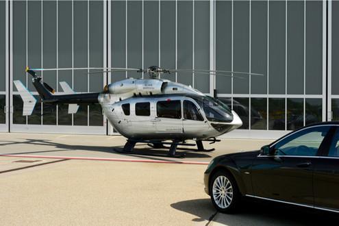the airport and make their transportation to the heliport near of the apartment.