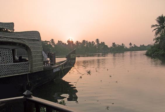 We will also experience the daily lives of the locals as we float through the natural beauty of the Kerala backwaters on a private houseboat.