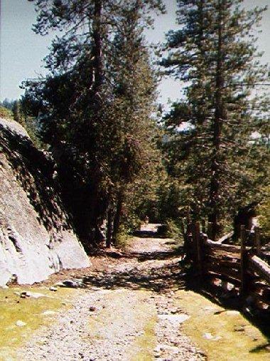 APRIL 2004 Lincoln Highway California Tours Tour 2: Sierra Nevada Southern Route On this tour, you will see: Folsom Boulevard out to the historic town of Folsom the original highway alignments on