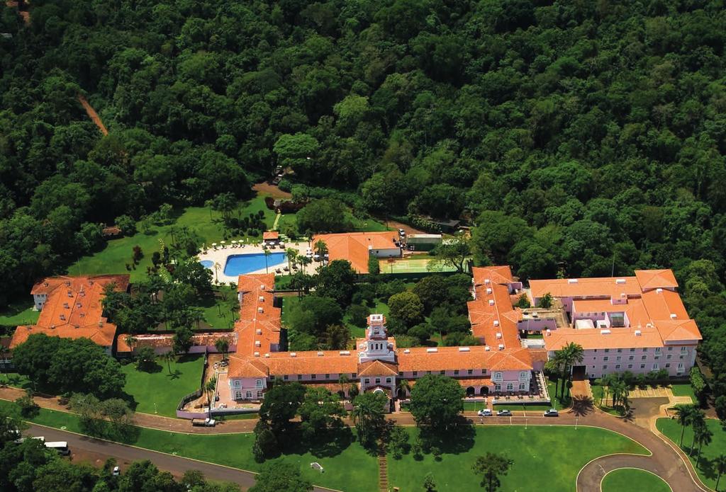 History Location MEETING && FUNCTIONS HISTORY The construction of Belmond Hotel das Cataratas started in 1939, which is located in a privileged position alongside the Iguassu Falls and has