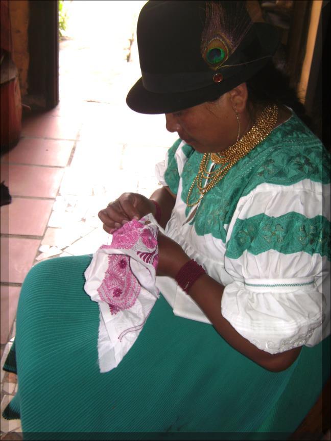 You will have the chance to observe their customs and daily life with views of Volcano Imbabura. The people of San Clemente also create wonderful colorful embroidery.