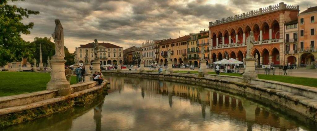 Guided tour of Padova (Padua) Transfer by coach from Chioggia to Padua. Best known in Christianity as the Saint Antoine of Padua city, it is also famous for its art.