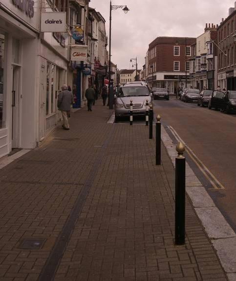 Other sections of the High Street would benefit from similar pavement improvements,