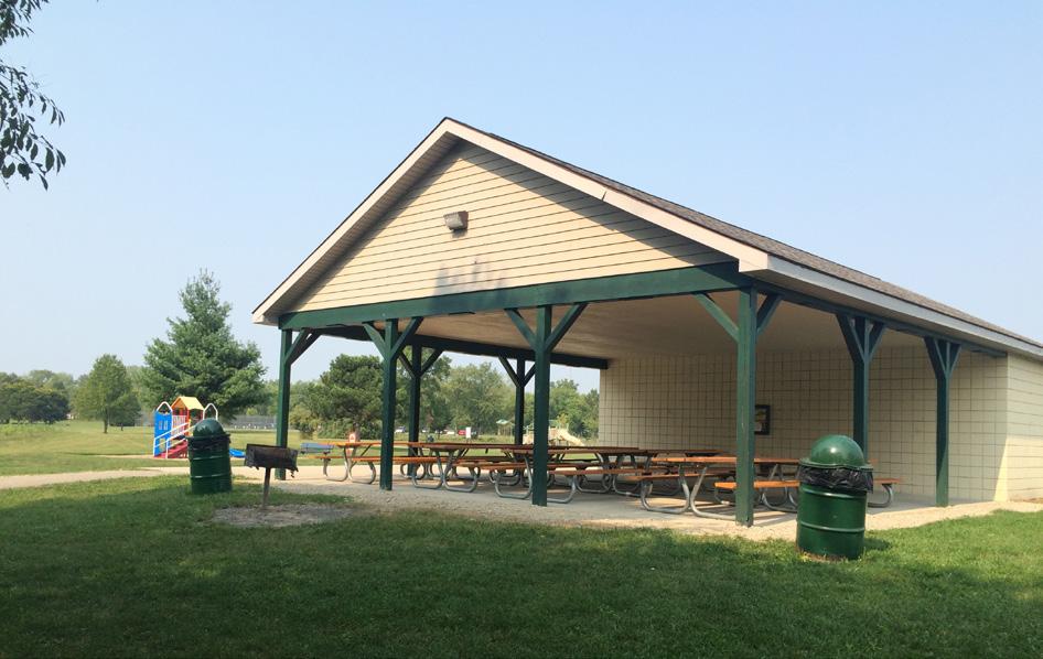 WOODALL NEIGHBORHOOD PARK SIZE: 40 X 30 CAPACITY: 60 persons Seating for 40-50 FEE: $100 - Shelby/Utica residents $130 - Non-residents MAE STECKER PARK SIZE: Approximately 15 X 15 CAPACITY: 25-30