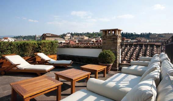 FLORENCE HOTELS GALLERY ART HOTEL Right next door to the Ponte Vecchio this hotel is in a perfect position for immediate access by foot to all of Florence s major attractions, such as the Uffizi