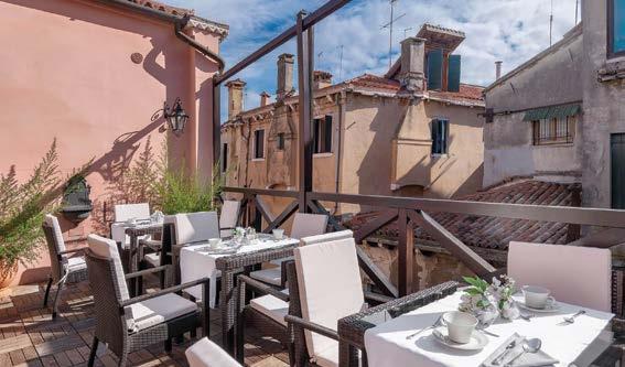 VENICE HOTELS HOTEL CA DEI CONTI This hotel is conveniently located near the centre of Venice, an easy walk to Galleria Stampalia, Bridge of Sighs and St Mark s Square.