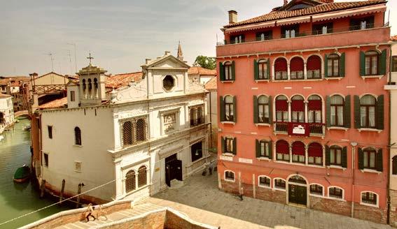 VENICE HOTELS PALAZZO SCHIAVONI Located just a short work from St Mark s Square, Palazzo Schiavoni combines old and new with antique furniture and modern facilities including free Wi-Fi and cable TV