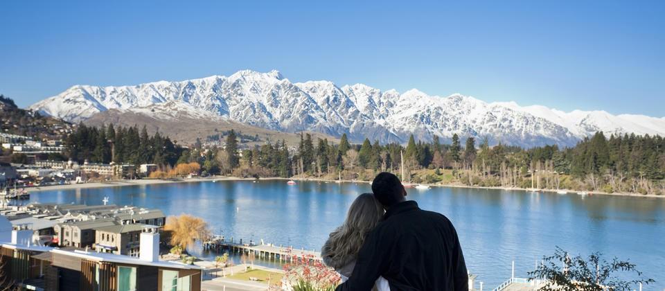 QUEENSTOWN 4DAYS/3NIGHTS DAY 1: ARRIVAL IN QUEENSTOWN Arrive in Queenstown shuttle transfer to your hotel. The rest of the day is at your own leisure for optional tours.