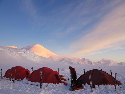 We will take two large Terra Nova tents, each with reinforced flysheet, double poles and spacious cooking/storage porch each end. These tents are well tried and tested.