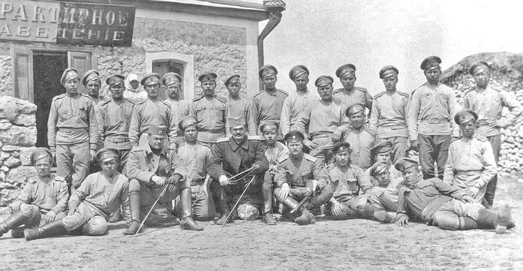 Једна од првих добровољалких јединица на обуци у Одеси схватањима неких официра, који су били дошли са Крфа са јединим постављеним циљем: да од војника добровољаца формирају нове српске војничке