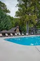 event Dual-level pool with
