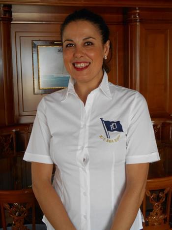 Then, on board of THURGAU ULTRA (capacity for 120 passengers) as hairdresser and housekeeper. In 2016, she came back to the Mediterranean on board CHRISTINA O, as stewardess at silver service level.