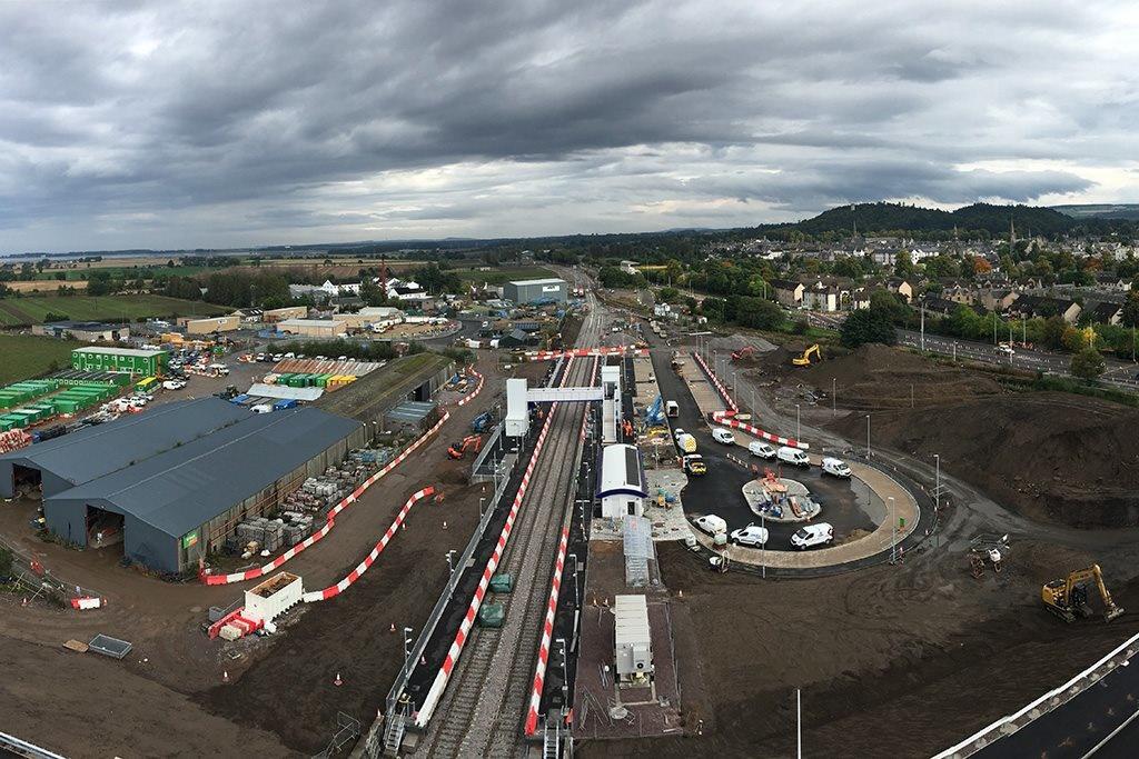 At Forres, the new link road connecting the north side of the railway to the A96, replacing the level crossing, will pass through the platform of the existing station.