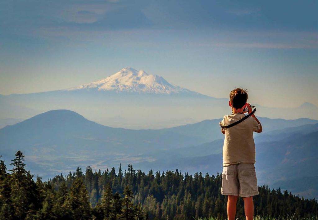 NORTHERN EXPLORER, SAN FRANCISCO TO CRESCENT CITY Overlooking Mount Shasta After hanging out with the family in San Francisco, grab the keys and start driving inland and northbound.
