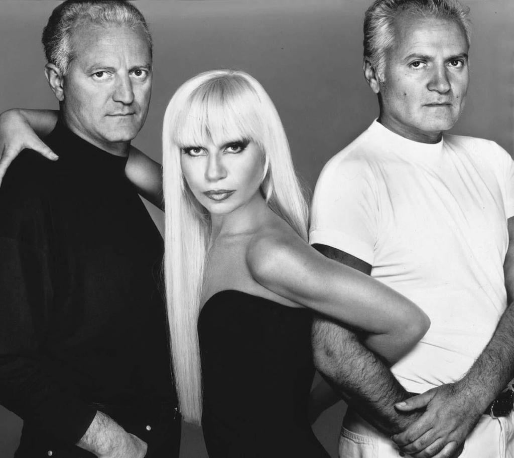 THE BRAND Innovative design, supreme quality and sophisticated styling: the Maison Versace, founded in 1978 by Gianni Versace, in just three decades has achieved recognition as one of the leading