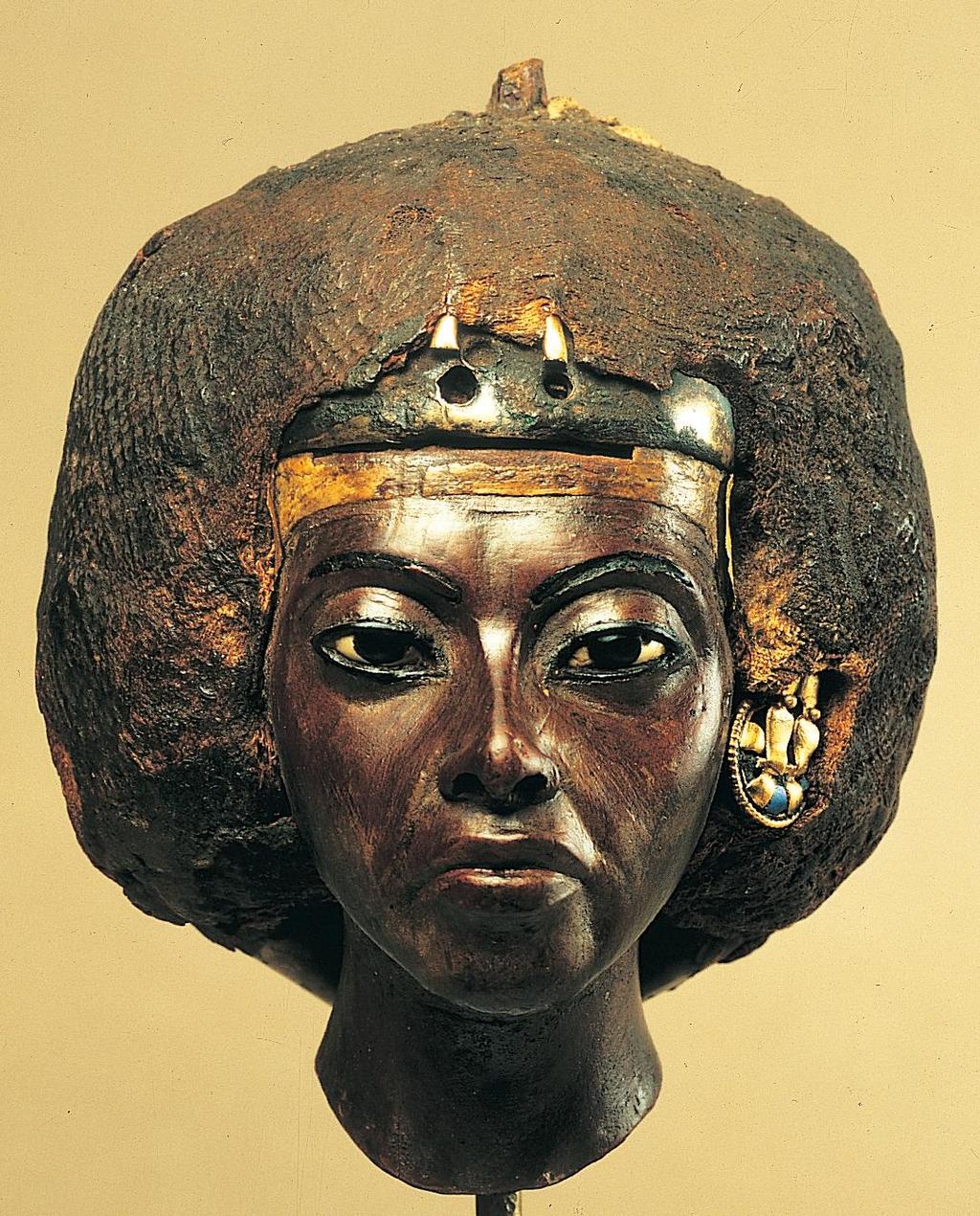 Tiye, from Ghurah, Egypt 18th Dynasty. ca 1353-1335 BCE Wood with gold, silver, alabaster, and lapis lazuli, Burlin CONTEXT : King Akhenaten's Mom. Most of really loved her.