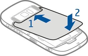 12 Prvi koraci Ubacivanje ili uklanjanje memorijske kartice Koristite samo kompatibilne microsd kartice koje je Nokia odobrila za korišćenje s ovim uređajem.