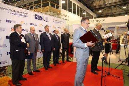 GasSUF the main event for the gas industry From 4 to 6 September 2012 in Moscow, the Sokolniki exhibition centre hosted the 10 th anniversary edition of GasSUF, the International Exhibition of