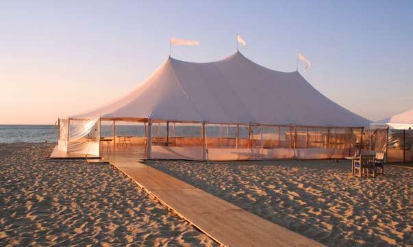 8 ft 8 ft 8 ft 8 ft 46 x 85 The 46 x 85 tent can accommodate 176 guests at 5-foot round tables of eight guests, or up to 345 guests for non-seated events.