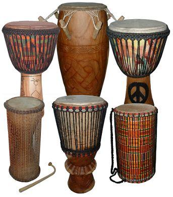 In Senegal, there are many types of drums. The Djembe is played with two hands. It is the drum of the Bamana people. The Sabar is the drum of the Wolof, Serer, and Lebu peoples.