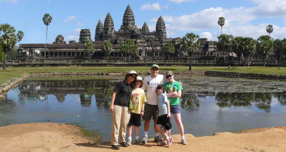 WHY CAMBODIA FOR FAMILIES? Discover one of the least known destinations in Southeast Asia, where your visit still feels like adventure.
