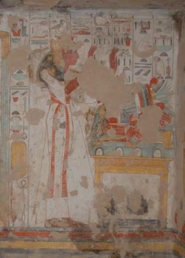 Iconography Chamber C Chamber C contains two pillars, only one (C8) of which remains and has an image of a god on each of its four faces (Horus-Inmutef, Hathor, Anubis, Ptah/Ma at from the north face