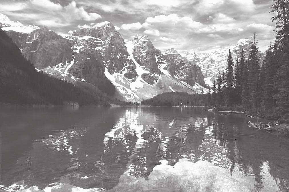 Updated - July 2009 30 Where, when, and how to discover the best photography in America Published since 1989 The Canadian Rockies Moraine Lake No other place in