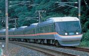1998 Sunrise Express Maximum speed Passenger capacity 130 km/h Second class: 311 First class: 44 120 km/h Seats: 312 Standing: 500 120 km/h Second class: 202 First class: 32 120 km/h First class: 6