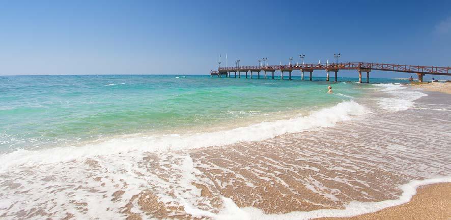 The Costa del Sol ends another year with the best tourism indicators in its history The arrival of tourists grew by 10.