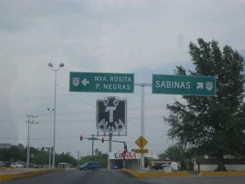 347.8 (218.6) 2:49 pm Turn left onto Paseo de los Leones at sign for Mex 57 NVA. ROSITA / P. NEGRAS. 353.5 (224.