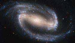 strnjenosti spiralnih vej delimo na podskupine. Galaksije tipa Sa imajo v primerjavi z diskom zelo veliko jedro, zelo goste in tesno navite veje.