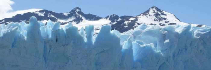 Thursday: Perito Moreno Glacier A magnificent drive from El Calafate along Lago Argentina and the nearby mountains takes us to the Southern side of the Las