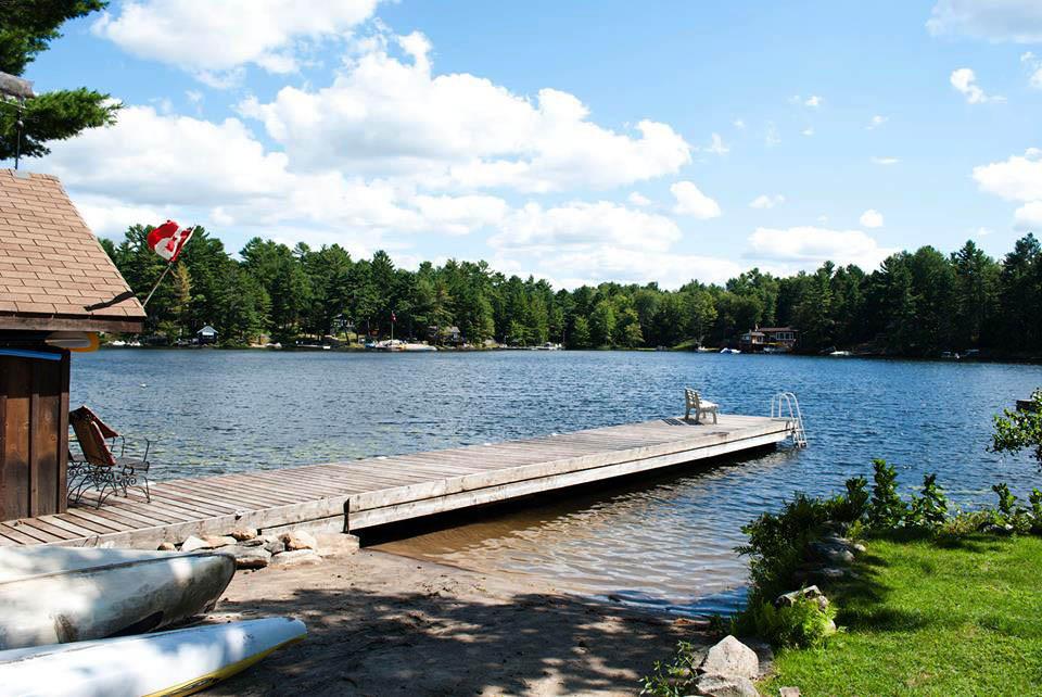 of the Historica Town of Gravenhurst which provides easy access to oca