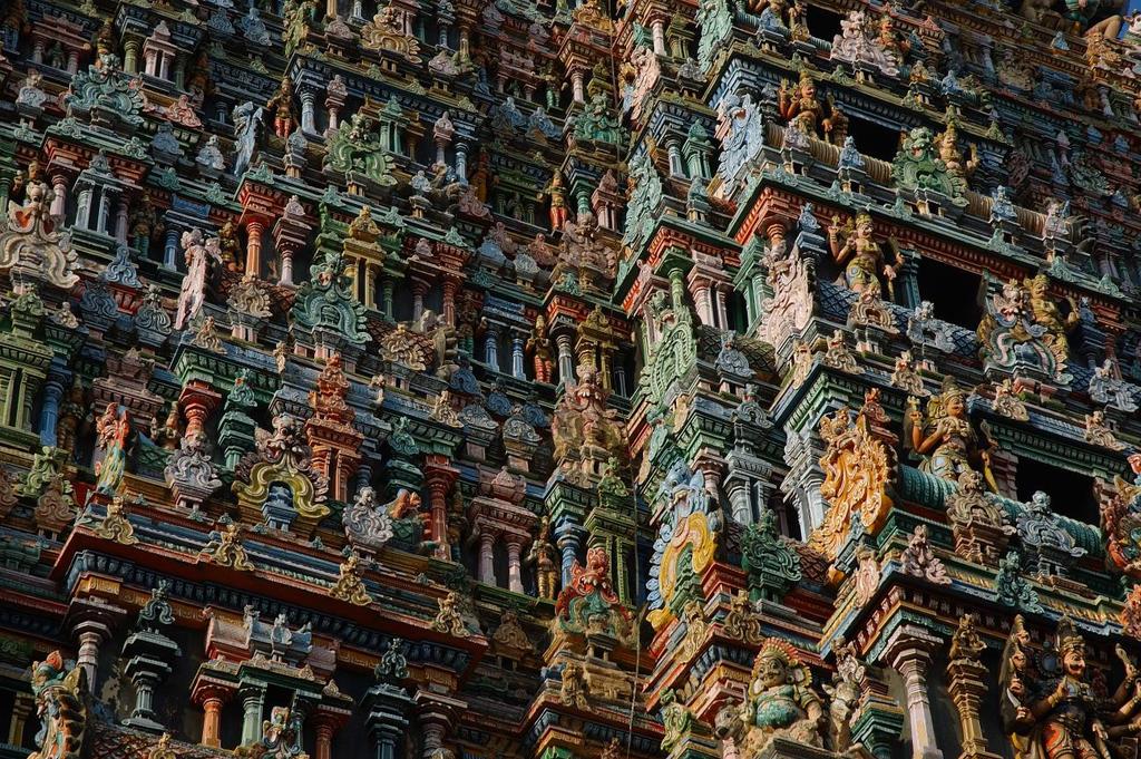 DAY TEN MADURAI SIGHTSEEING TOUR The busy city of Madurai is one of the oldest in South India and has been a centre of learning and pilgrimage for centuries.