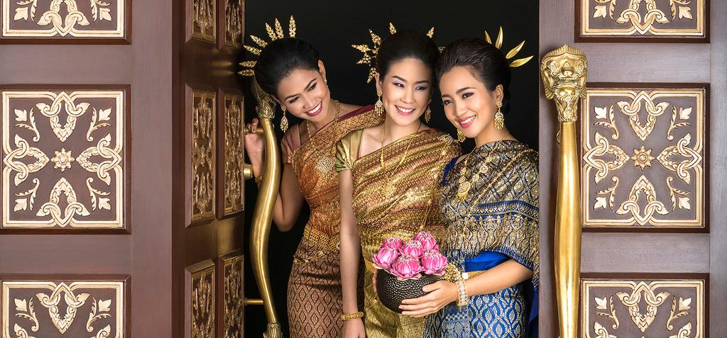 TRADITION THAI GRANDEUR Enjoy the level of service & hospitality that has made Dusit Thani world famous MANAGED BY DUSIT THANI Dusit International was founded in 1948 by Honorary Chairperson