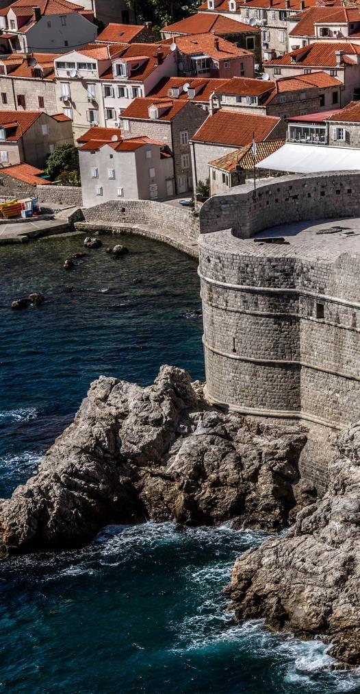 Dubrovnik leads the cluster 3 cities, experiences strong growth and has a very high tourism density Management summary Dubrovnik > Dubrovnik leads the cluster 3 cities > The city experiences the