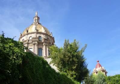 MEXICO CITY AND SURROUNDINGS COLONIAL CITY TOUR - PRIVATE SERVICE 5 DAYS / 4 NIGHTS DAY 1 MEXICO CITY After your arrival in Mexico City your guide will welcome you at the airport with a sign with